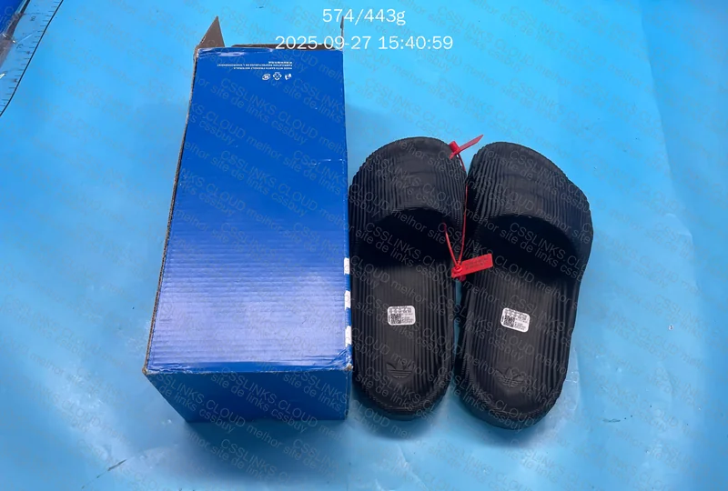 Chinelo Adidas Adilette 22
