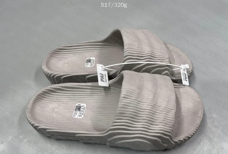 Adillete 22 Gray Slides