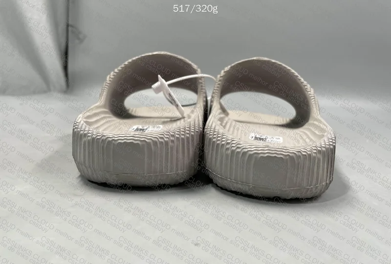 Adillete 22 Gray Slides 5