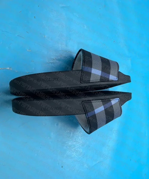 Burberry Slides 4