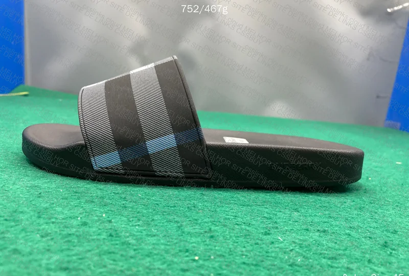 Burberry Slides 9