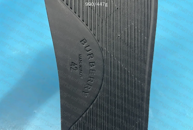 Burberry Andy Made Slides 4