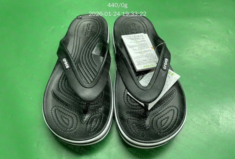 Chinelo Crocs 5