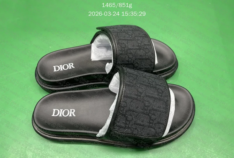 Chinelo Dior