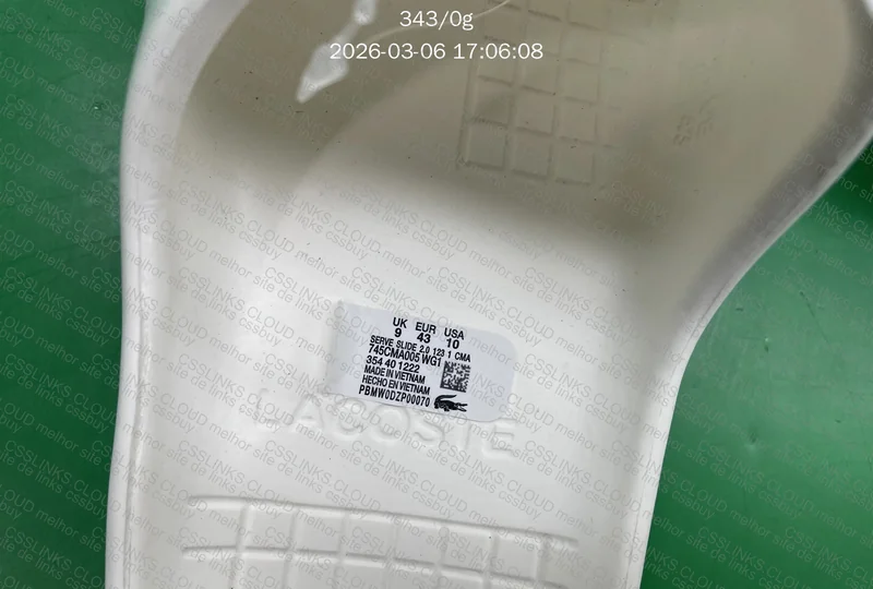 chinelo lacoste 8
