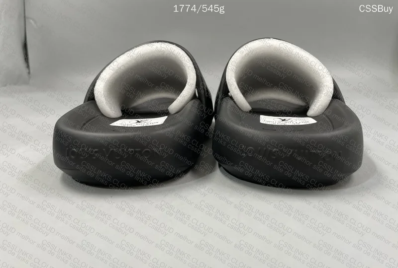 Louis Vitton Slides 3