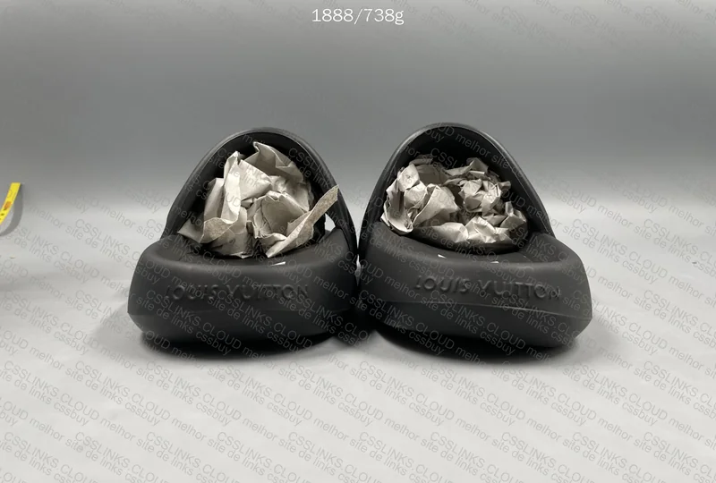 Louis Vuitton Slides 2