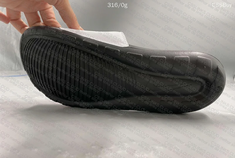 Nike Slides 5