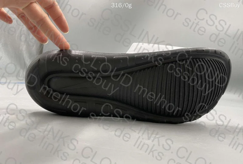 Nike Slides 7