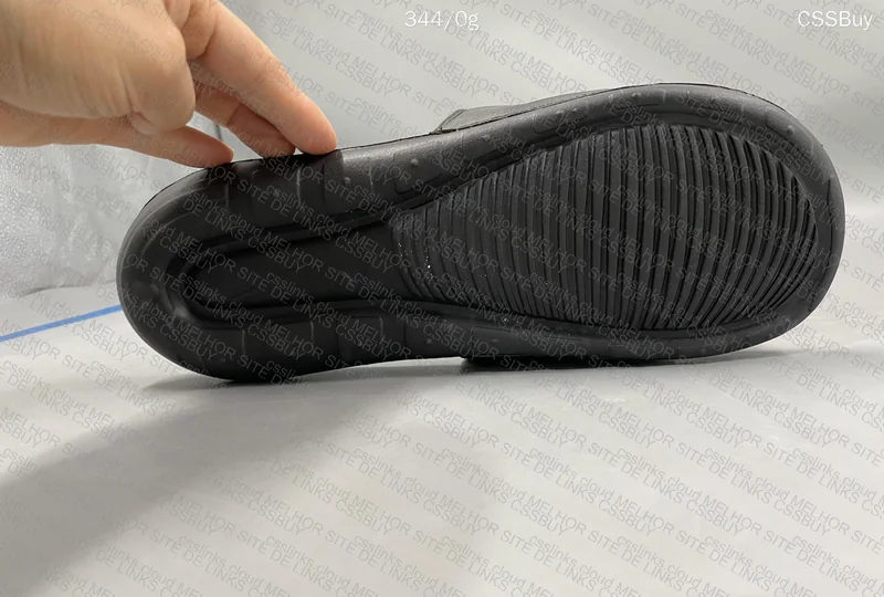Nike Slides 5