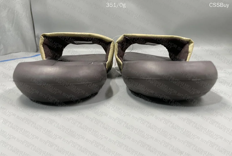 Nike Slides 9
