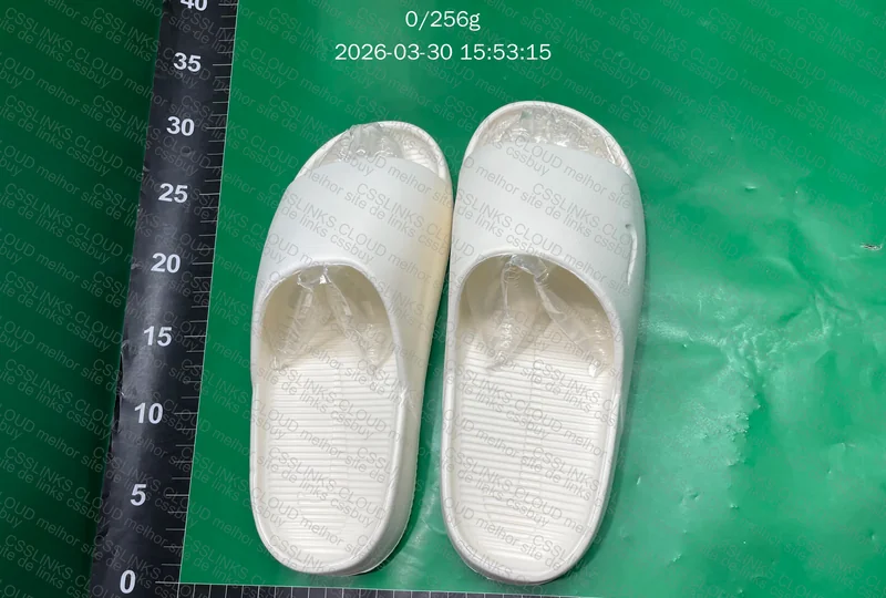 Chinelo nike 12 conto GL? 2