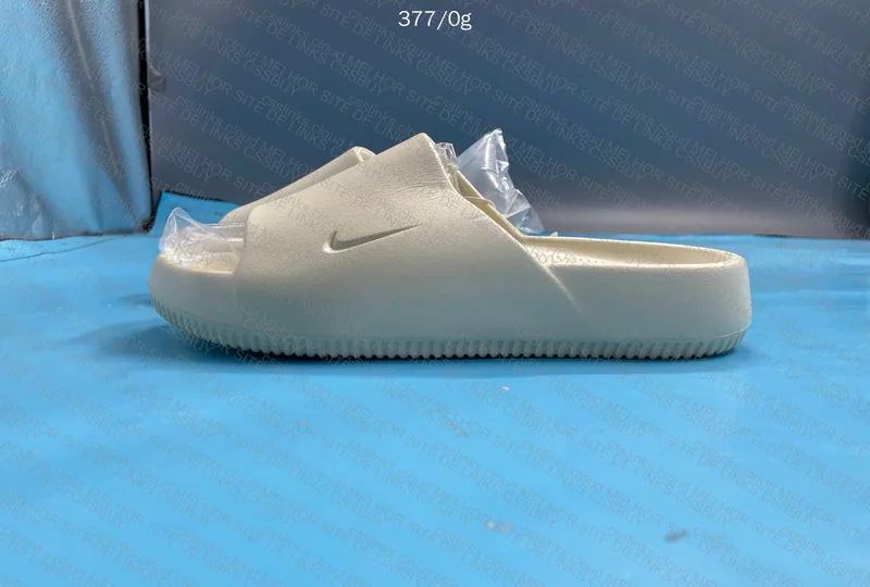 Nike Calm Slides 4