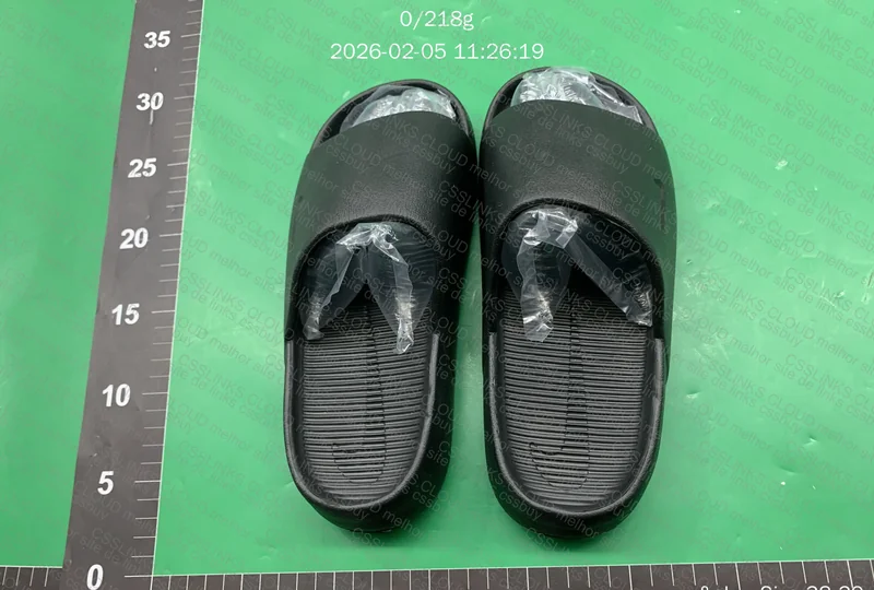 Chinelo Nike Calm 2