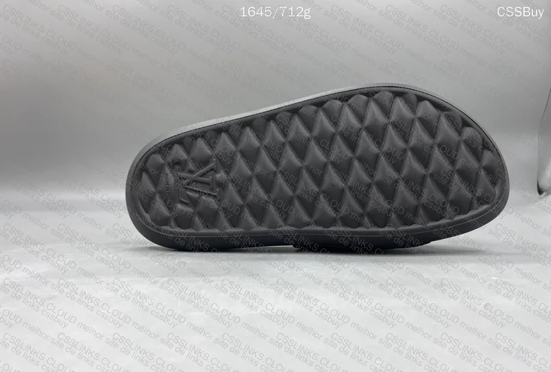 Louis Vuitton Slides 10
