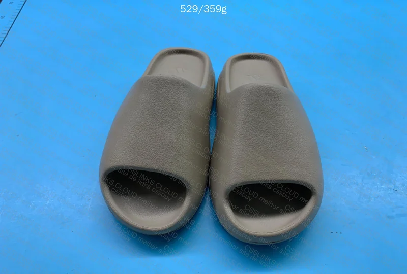 Yeezy Slides (LW) 2