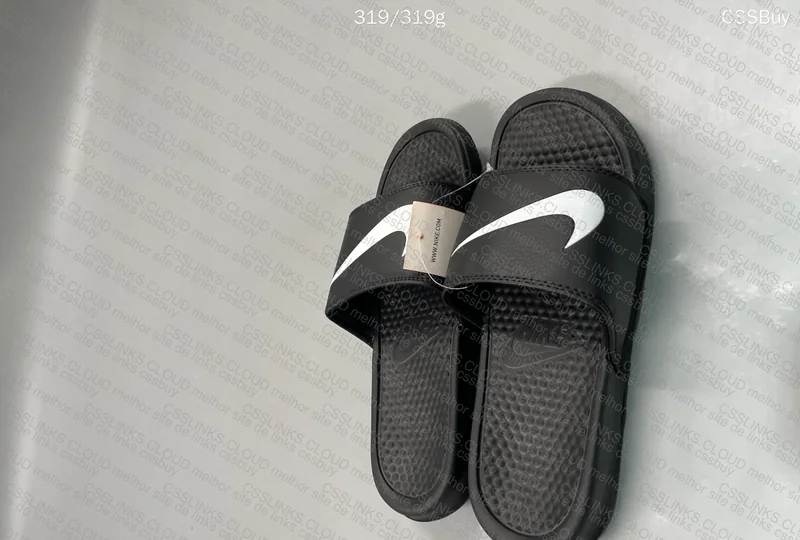 Nike Sandals/Slide