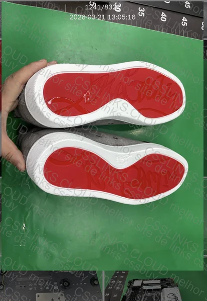 Christian Louboutin 6