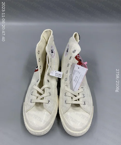 CHUCK 70 CDG 3