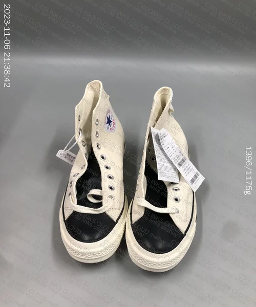 CHUCK 70 FOG 4