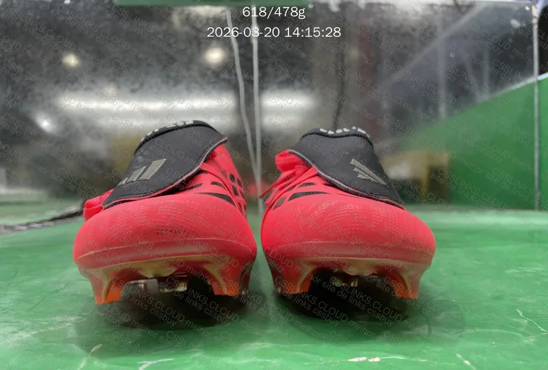 Chuteira Adidas Predator 2