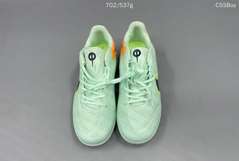Nike Tiempo Futsal Soccer Cleats 2