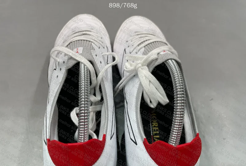 Mizuno Morelia Neo Society Soccer Cleats (Size 44!)