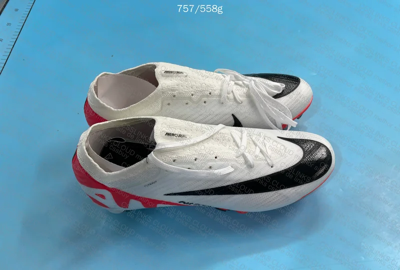 Nike Air Zomm Soccer Cleats