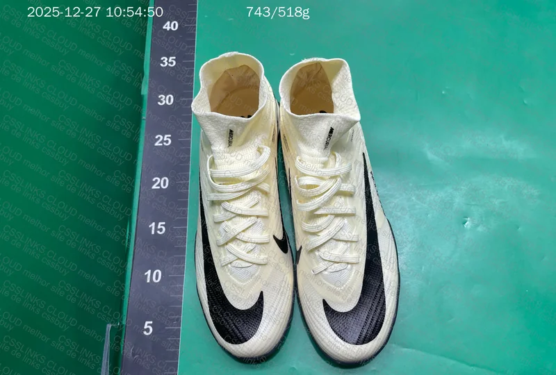 Nike Mercurial Vapor 15 Elite High Top Soccer Cleats 2