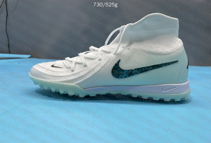 Phantom Luna GX2 Soccer Cleats 3