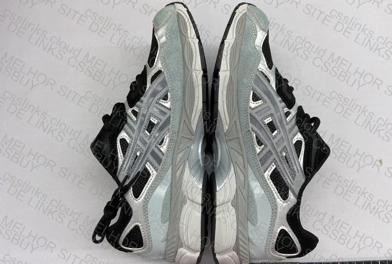 ASICS NYC Rain - 3 for 200y 6