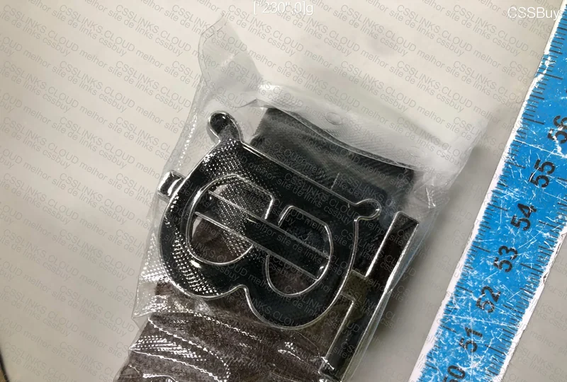 Burberry Belt 25y 4