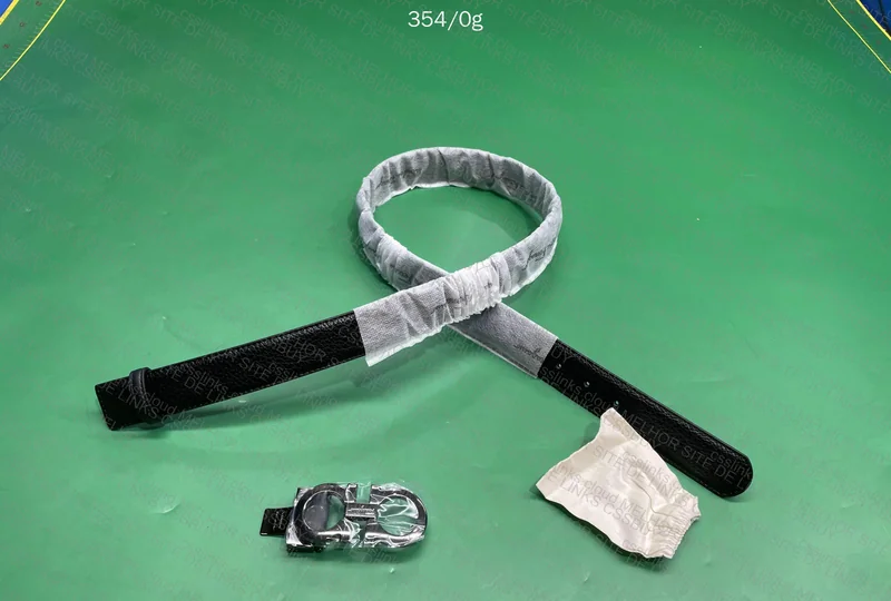Ferragamo Belt with Box 4