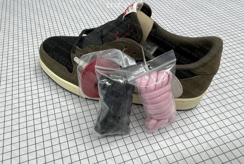 CLIENTE - Air Jordan 1 Low X Travis Scott Mocha 9