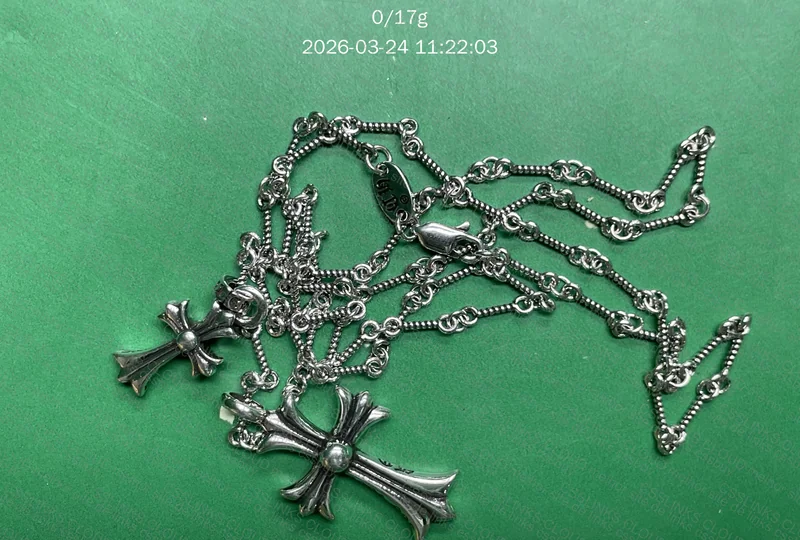 Colar Chrome hearts 3