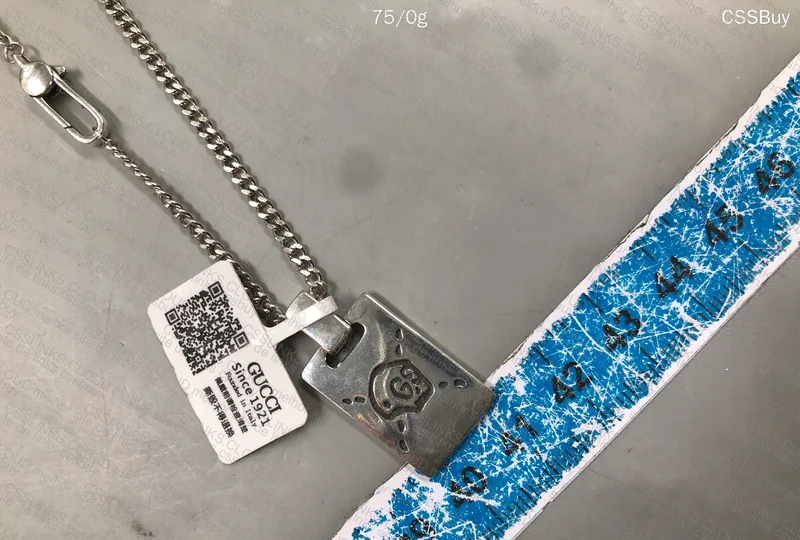 Gucci Necklace / Chain 2