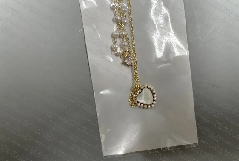 Female Necklace 3