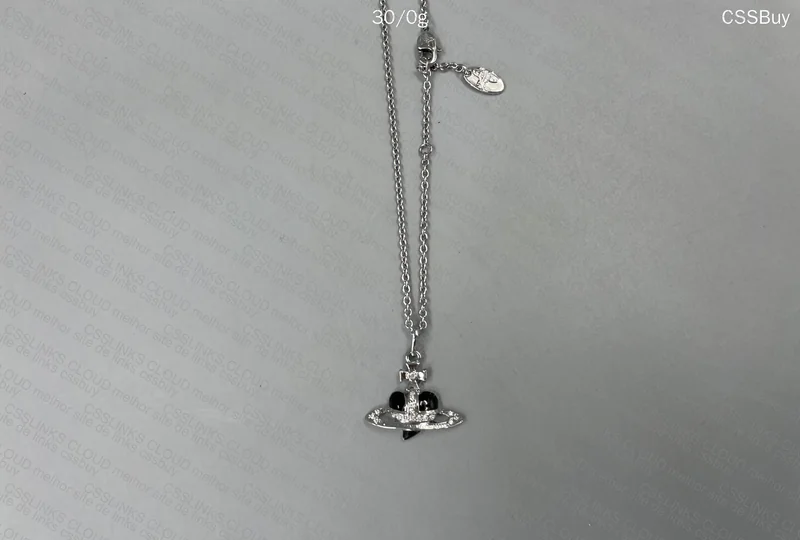 Vivienne Westwood Heart Necklace 2