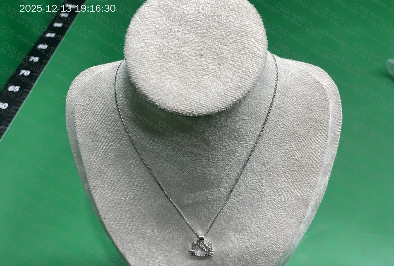 Hello Kitty Necklace 2