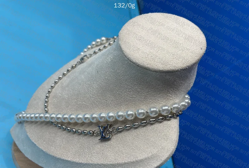 Luis Vitao Necklace 3
