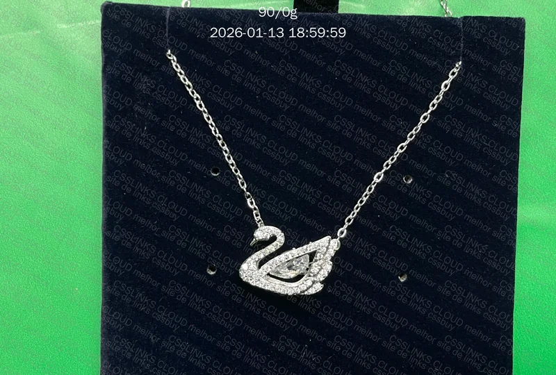 Colar Swarovski Dancing Swan 2