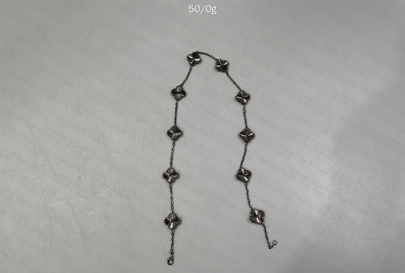 Van Cleef & Arpels Necklace 2