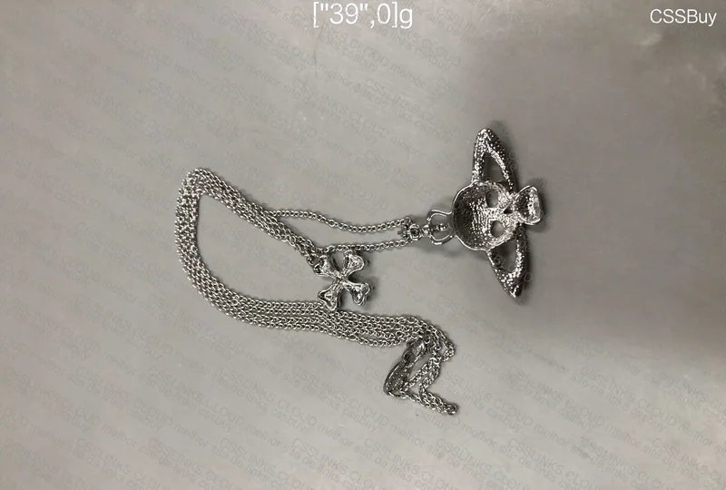 Vivienne Westwood Necklace (Skull chain) 2