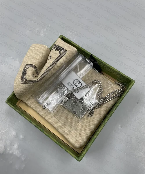 Gucci 29yuan Necklace (Silver Plated) 5