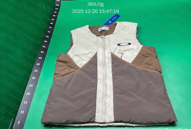 Oakley Vest
