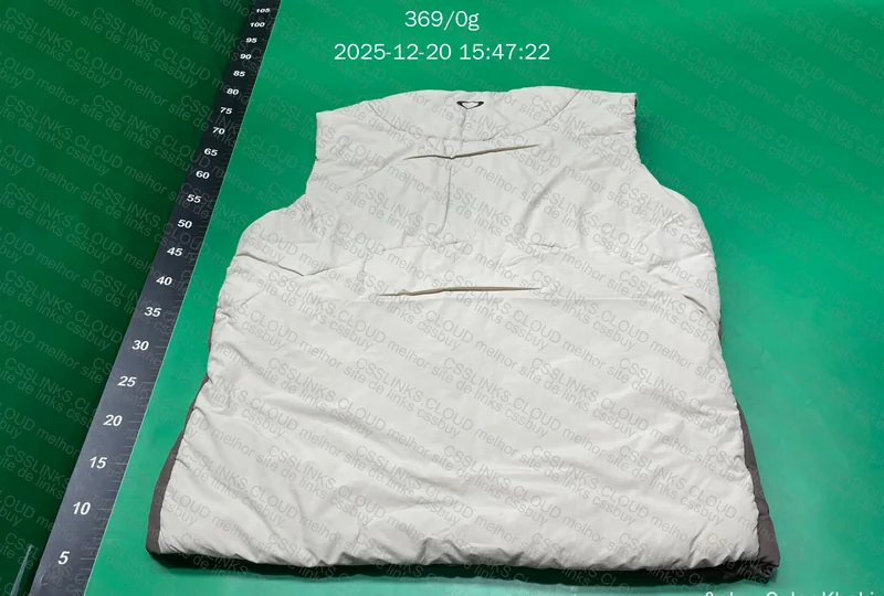 Oakley Vest 2