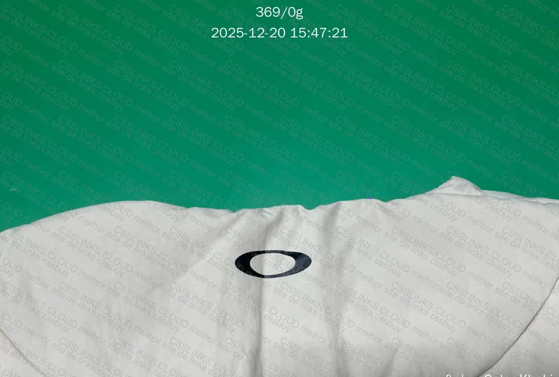 Oakley Vest 4