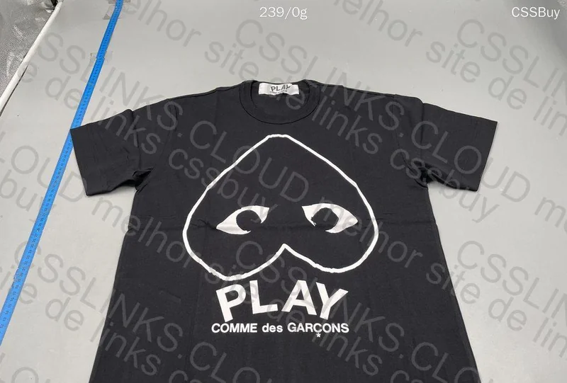 Comme des Garçons