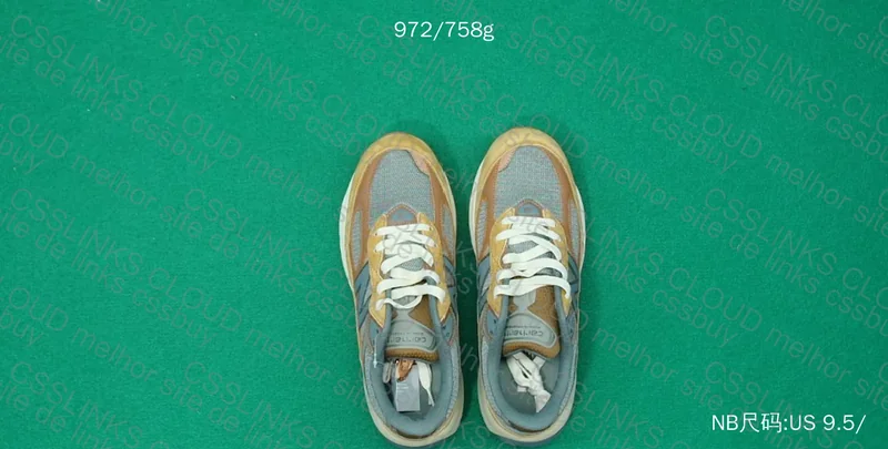 2x New Balance 990v6 x CarHartt 4