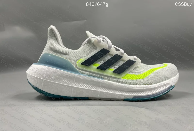 Adidas Ultraboost light 23
